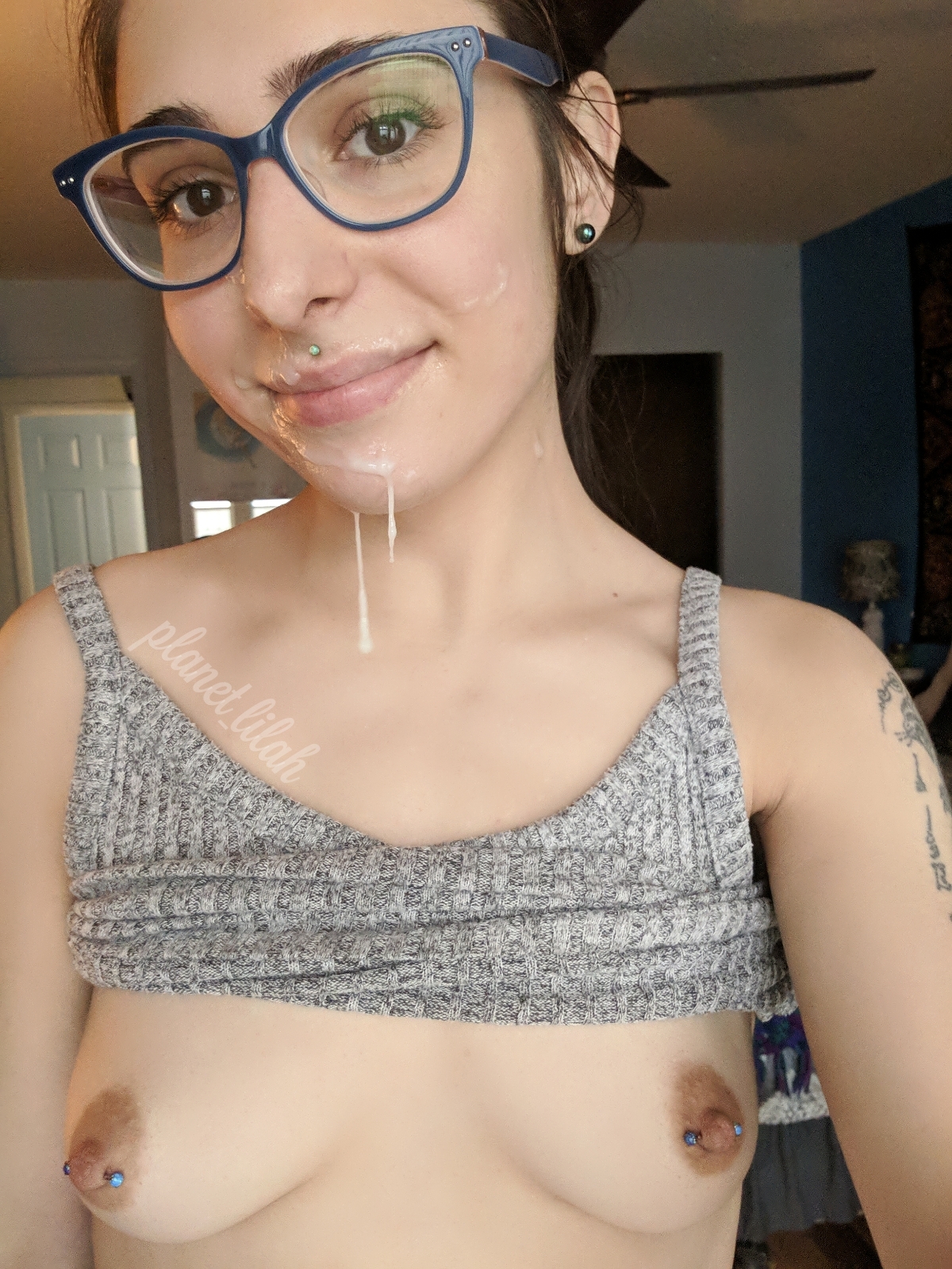 adult cam without credit card yahoo Busty, Glasses, Nerd, Nerdyglasses, Piercednipples, Smiling, Tattoo